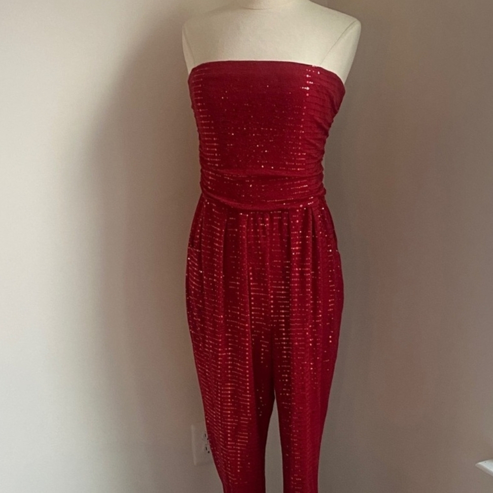 Red Sequin Strapless Jumpsuit NWOT🔥🔥 - Picture 4 of 11
